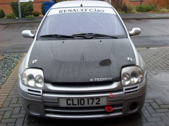 clio carbon bonnet